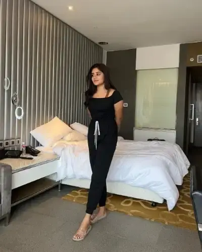 Call Girls Daba Gardens Cash On Delivery